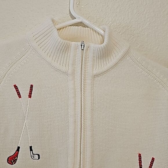 LeRoy Knitwear | Vintage White Zip Up Sweater with Golf Club Embroidery - Picture 2 of 9